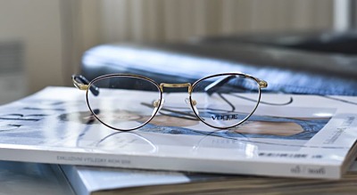 Už máte své trendy kovové brýle?